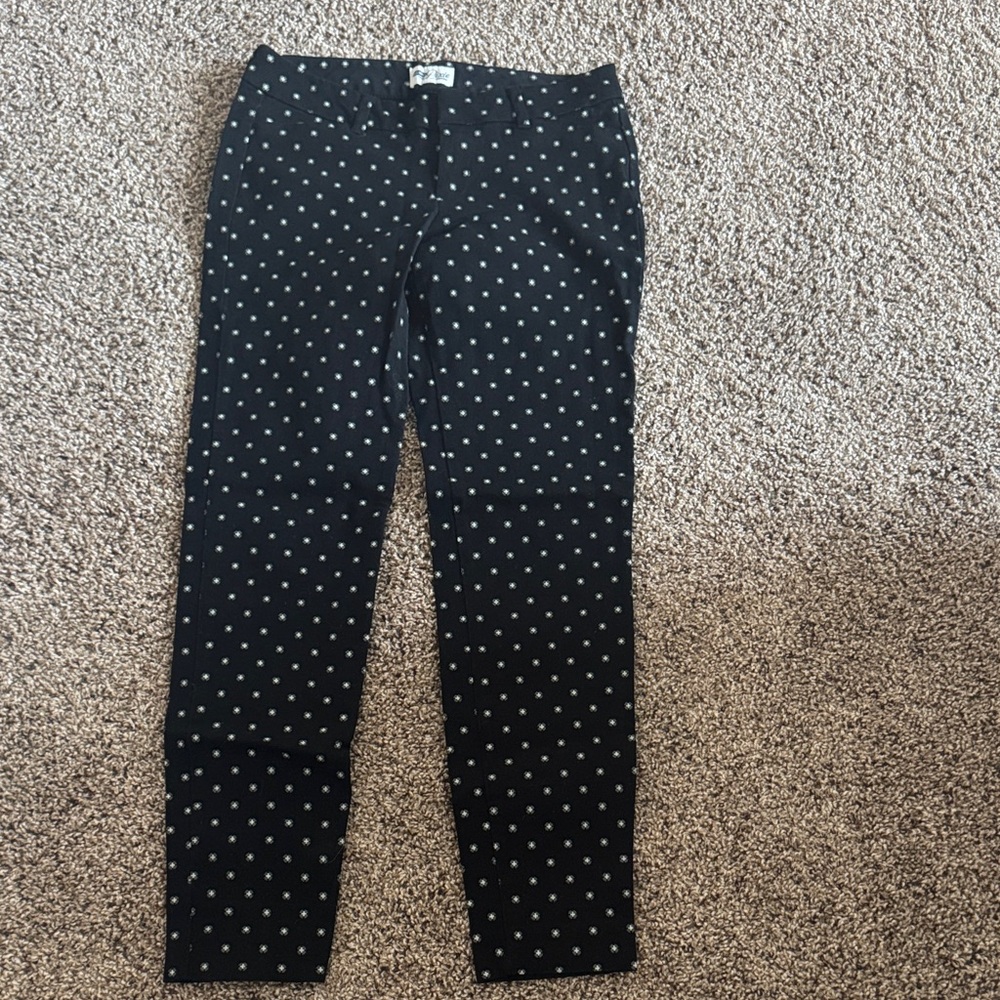 Old Navy Black Pixie Pants with White Dots
